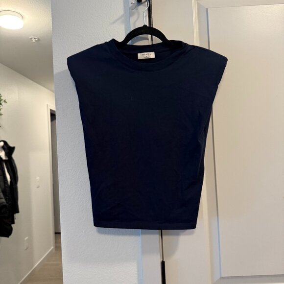Aritzia Shoulder Pad Tee‎ - Picture 1 of 5